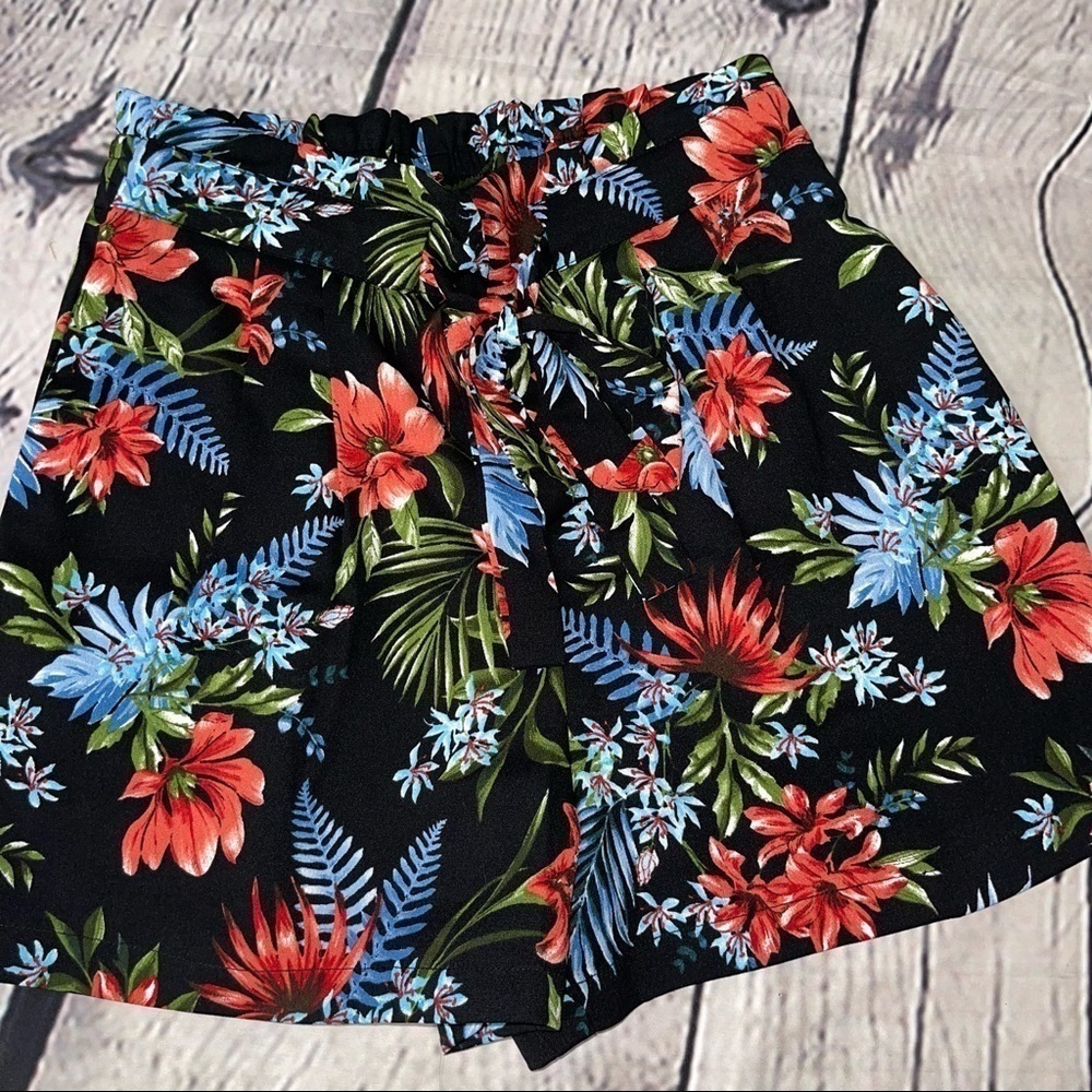 DR2 Hawaiian shorts womens size 2